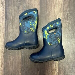 Kids BOGS insulated rain boots